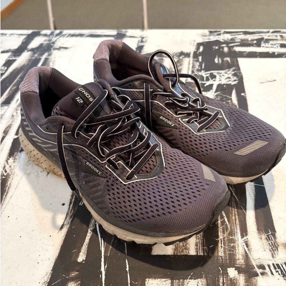 Brooks Men's Ghost 12 Running Shoes Gray/Black - sz 9 Used